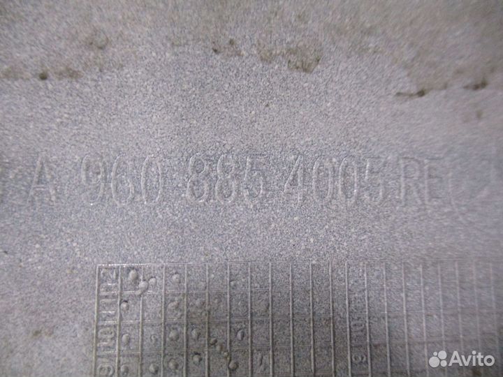 Накладка фары Mercedes-Benz A6908846580