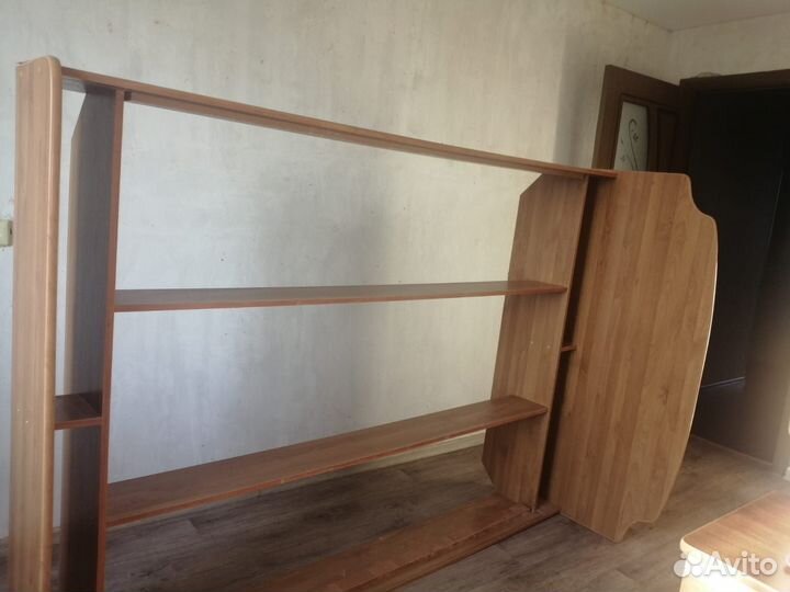 Кровать без матраса