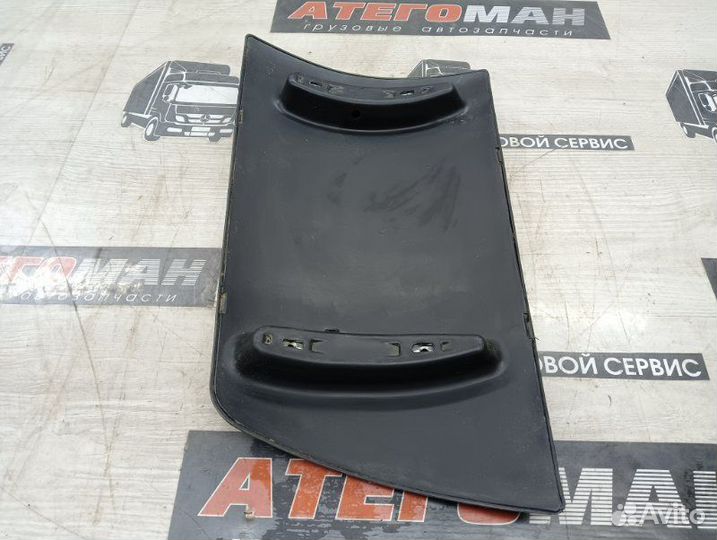 Дефлектор Кабины (Угол кабины ) передний левый