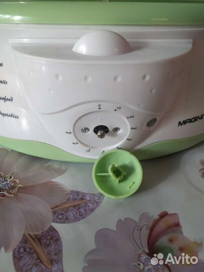 Пароварка Magnit