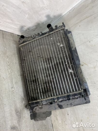 Радиатор основной Renault Symbol