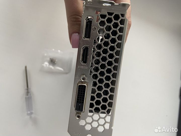 Видеокарта GeForce GTX 1050 Ti 4 гб