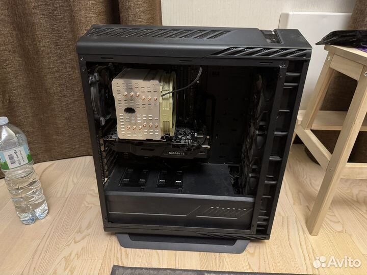 Игровой компьютер в рабочем состоянии gtx 1070