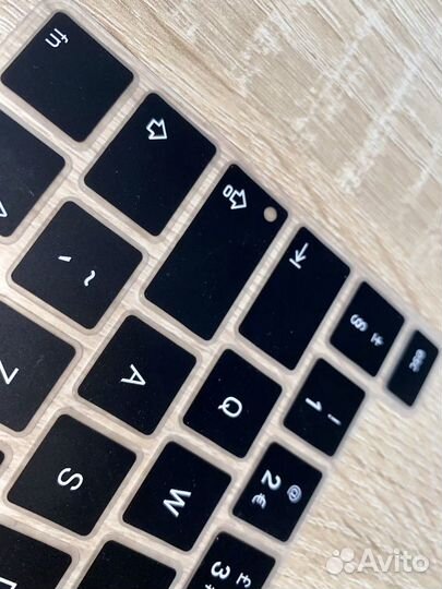 Силиконовая накладка на клавиатуру macbook pro
