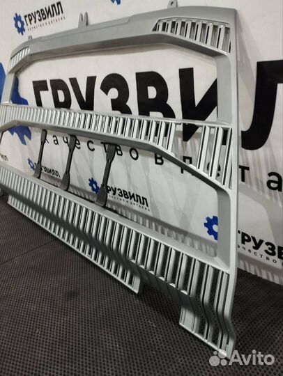 Решетка в бампер Volvo FH5 84331540