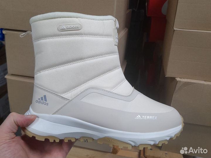 Дутики женские adidas