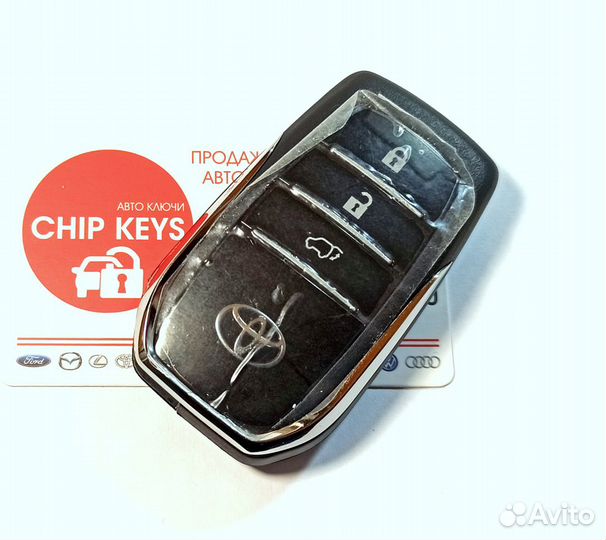 Ключ зажигания Toyota Fortuner / 89904-0K070