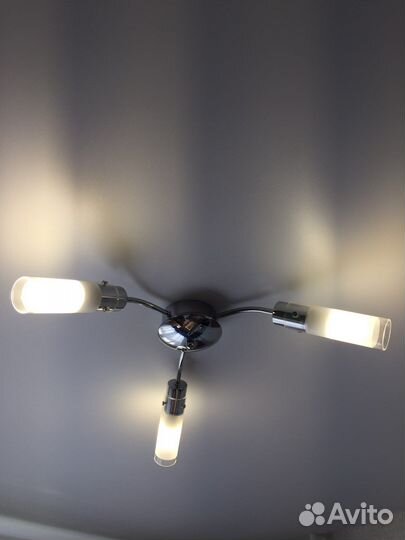 Люстра новая потолочная