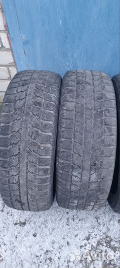 Toyo Observe GSi-5 225/55 R19