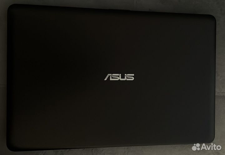 Ноутбук asus X540M