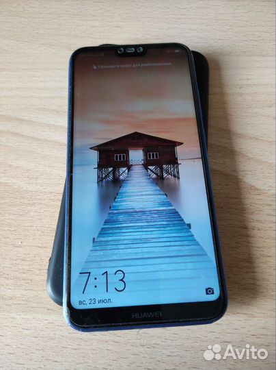 Телефон Huawei p20 lite