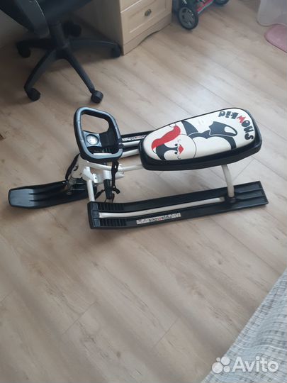 Детский снегокат бу