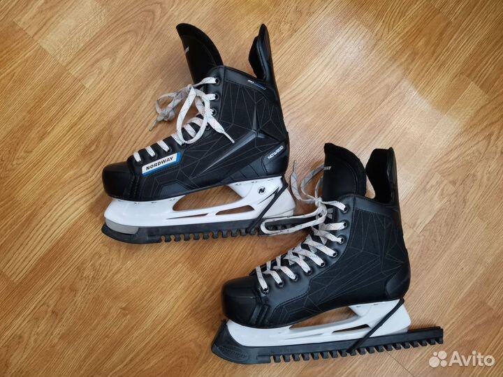 Коньки хоккейные 41 размер