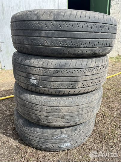 Dunlop Grandtrek PT2 215/60 R16