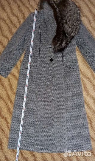 Пальто женское с натуральным мехом