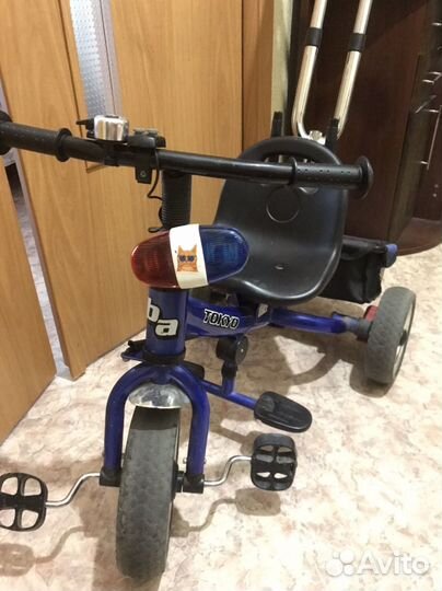 Детский велосипед с ручкой