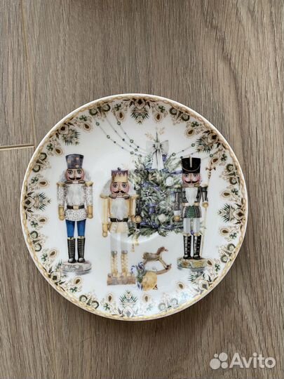 Чашка с блюдцем фарфор