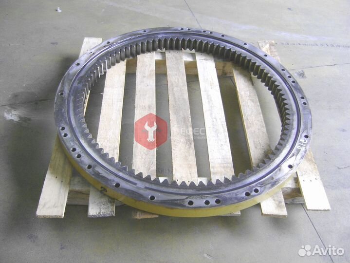 Поворотный круг Hitachi ZX200-3G 9169646