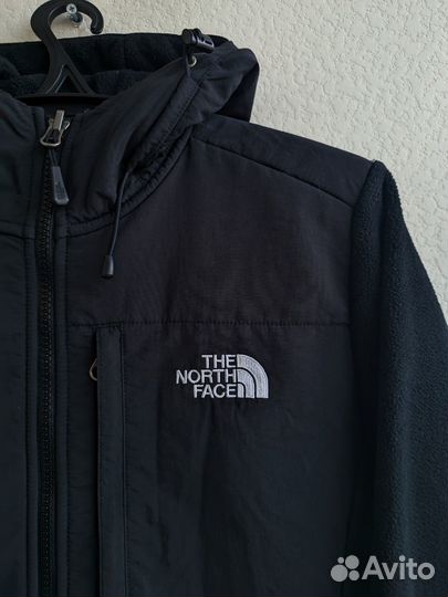 Чёрная куртка The North Face Denali