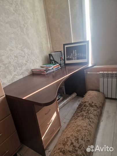 2 офисных стола