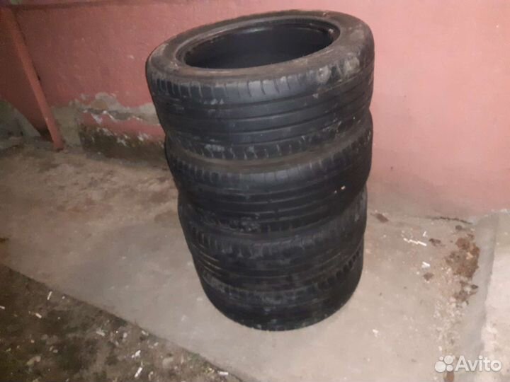 Roadstone N8000 205/55 R16