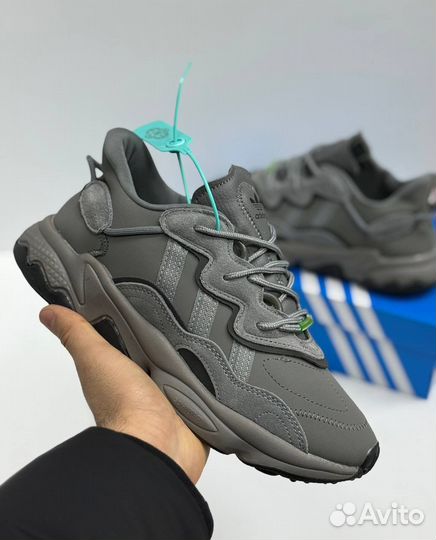 Кроссовки Adidas Ozweego