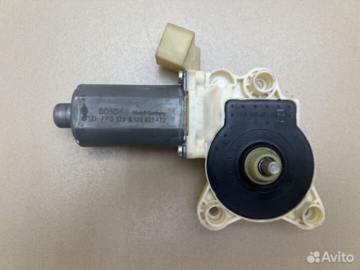 Моторчик стеклоподъемника Mercedes CLS W219