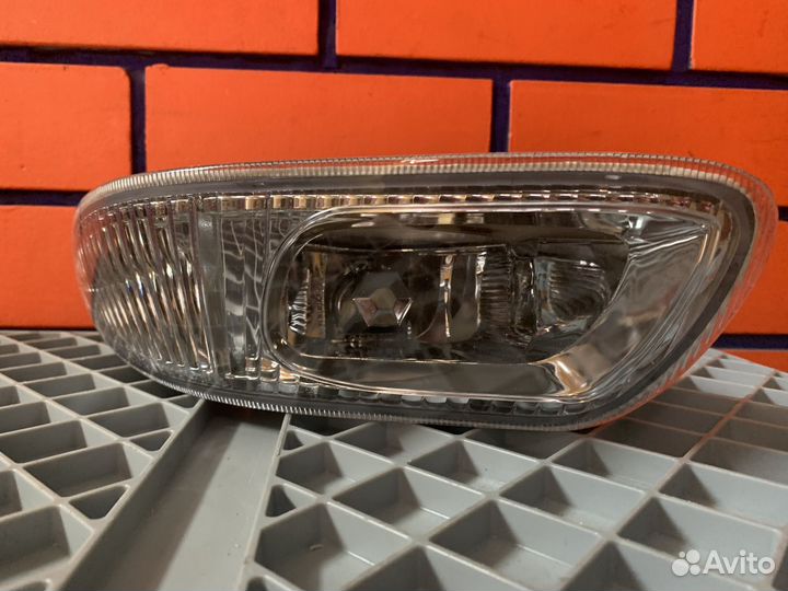 Противотуманная фара правая nissan maxima