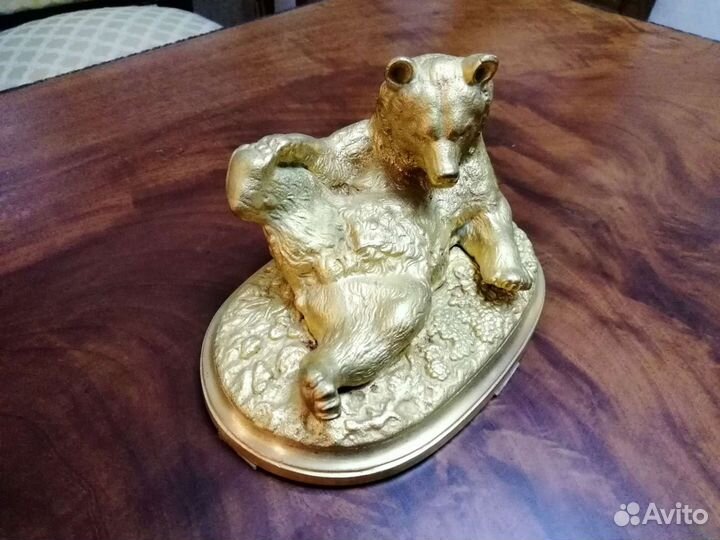 Медведь старинный фигура