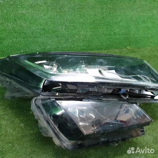 Фара правая Шкода Кодиак (2016-2022)