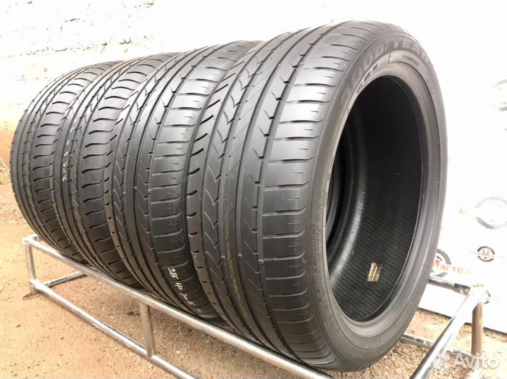 Goodyear EfficientGrip 285/40 R20