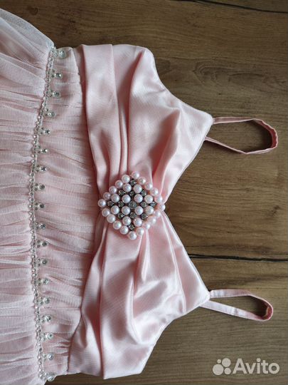 Нарядное платье