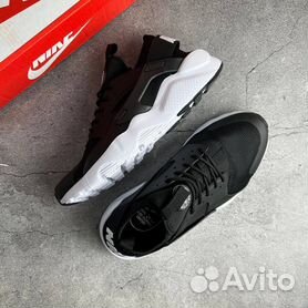 Nike huarache outlet black and silver