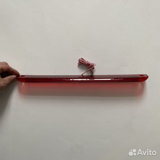 Стоп сигнал в спойлер 42 см