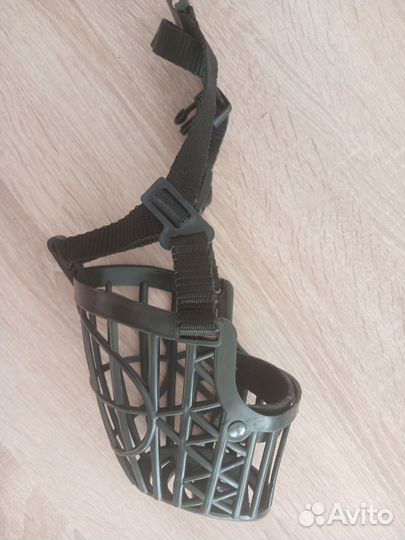 Намордник и поводок