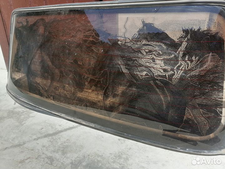Заднее стекло ваз 2107