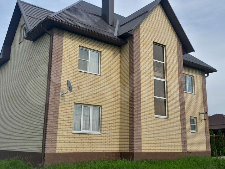 Дом 430 м² на участке 28 сот.