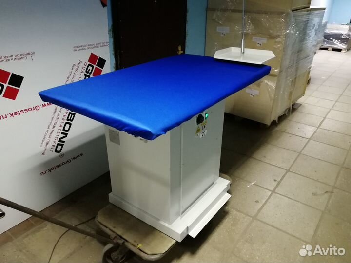 Comel MP/A Прямоугольный утюжильный стол