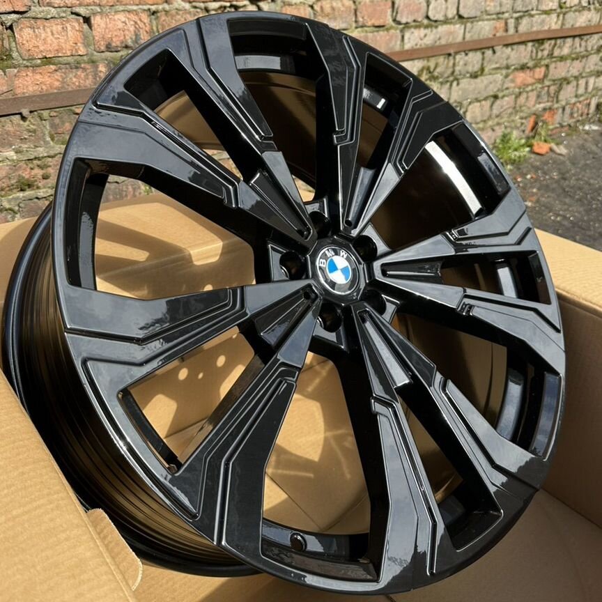Литые диски BMW 9.5×R22 5×112