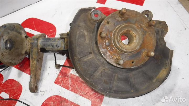 Кулак поворотный передний правый Land Rover Freel