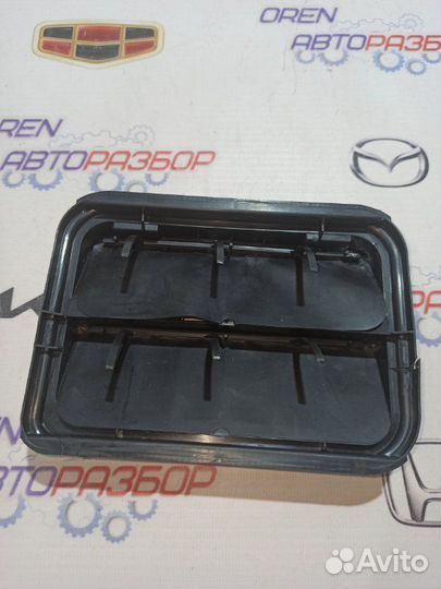 Решетка вентиляционная задняя Renault Kaptur 1.6