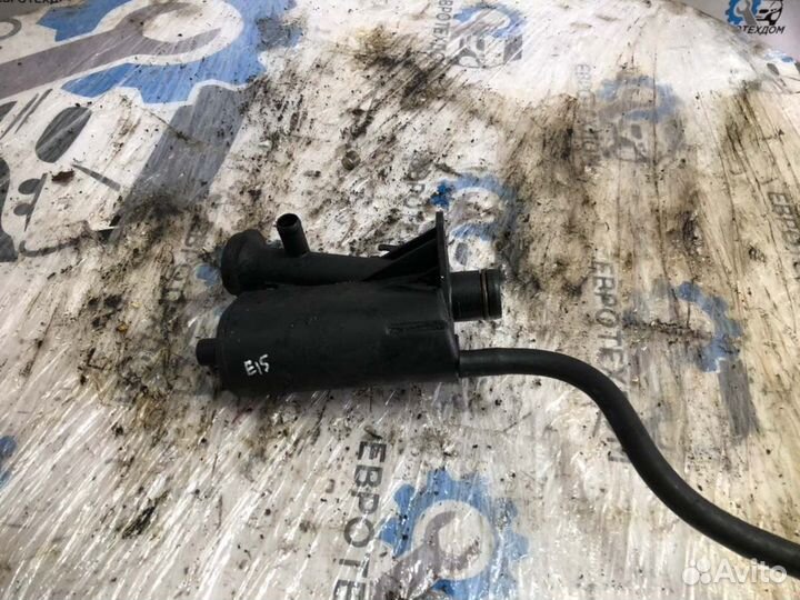 Маслоотделитель передний Kia Carnival UP/GQ J3