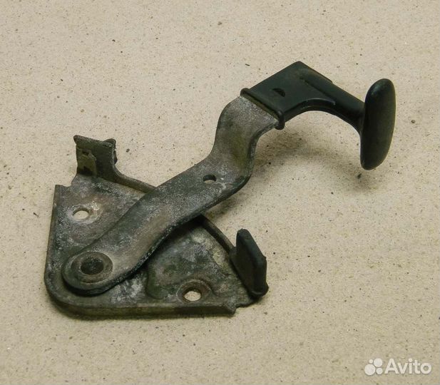 Ручка открывания капота Audi 80 B3
