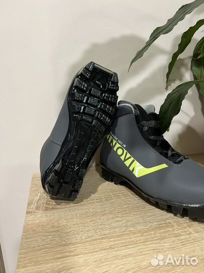 Лыжные ботинки, р.33, новые