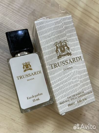Trussardi donna парфюм