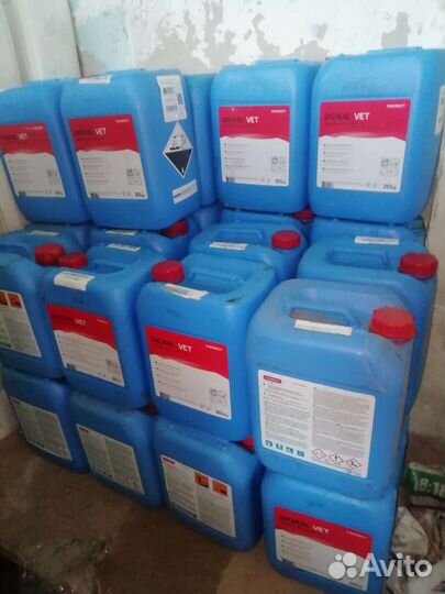 Канистры пластиковые бу 20 литров