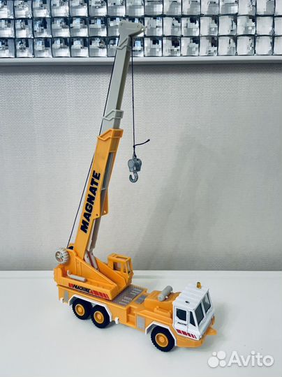 Развивающие игрушки, книжки, настольные игры