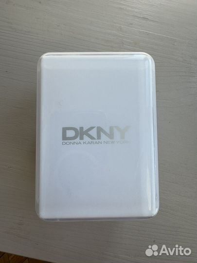 Часы наручные женские dkny