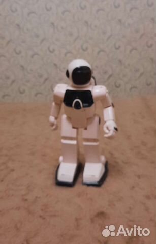 Игрушка робот