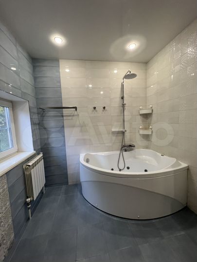 Дом 138 м² на участке 6,5 сот.